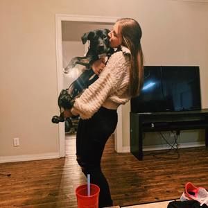 Meet your Posher, Cate